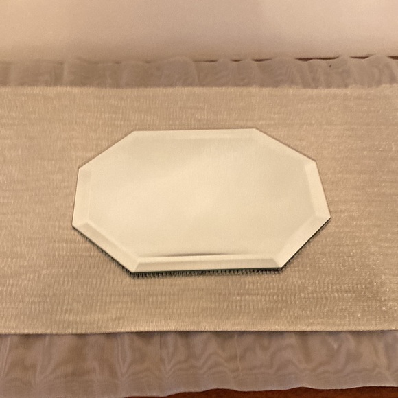 Octagon shaped Bevels Mirror to Display your Beautiful collectibles Bundle of 2 - Picture 2 of 10